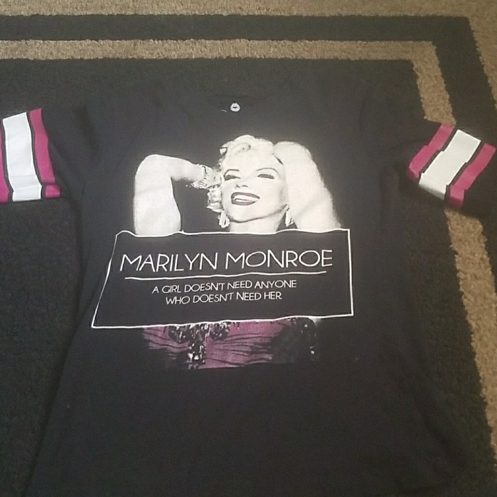 Marilyn monroe t-shirt